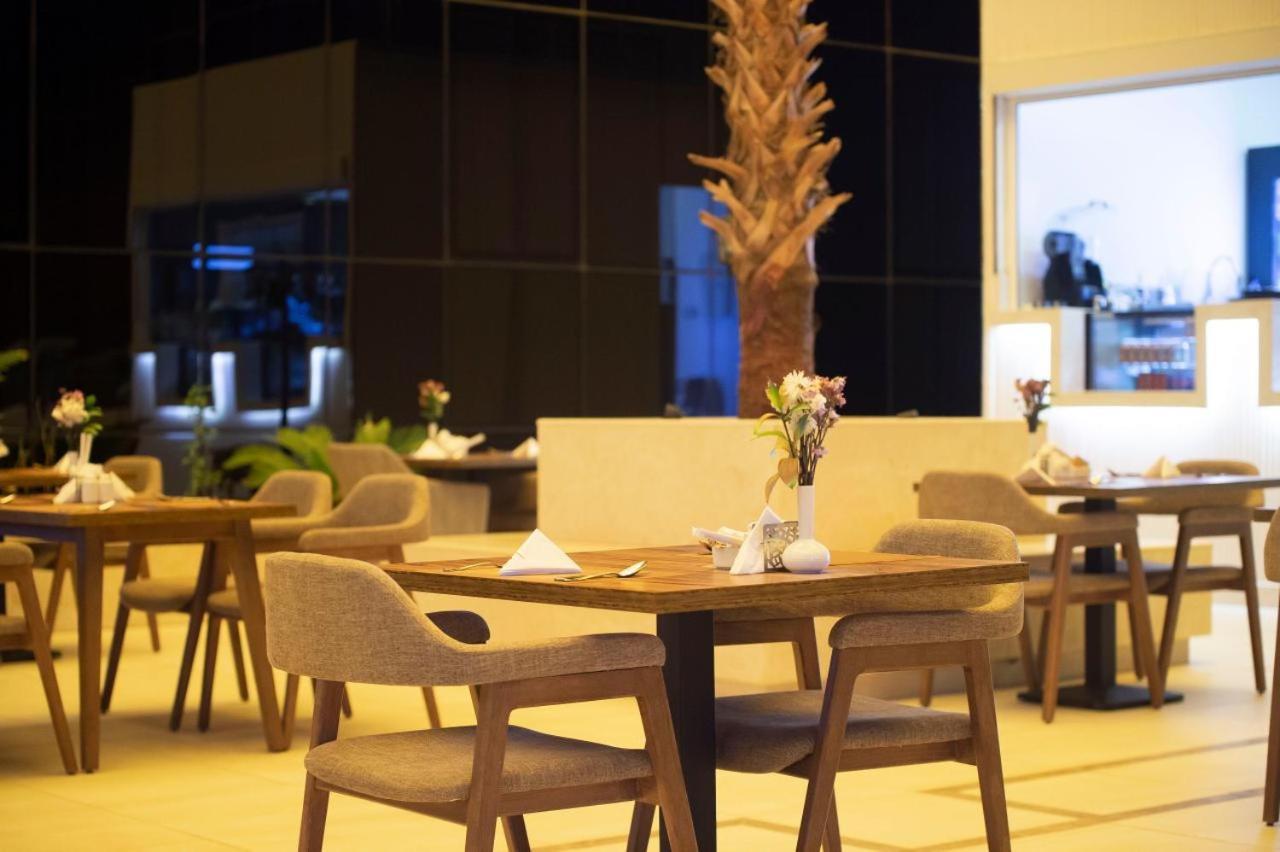 Sarwat Park Hotel Riyadh - Diplomatic Quarter Zewnętrze zdjęcie