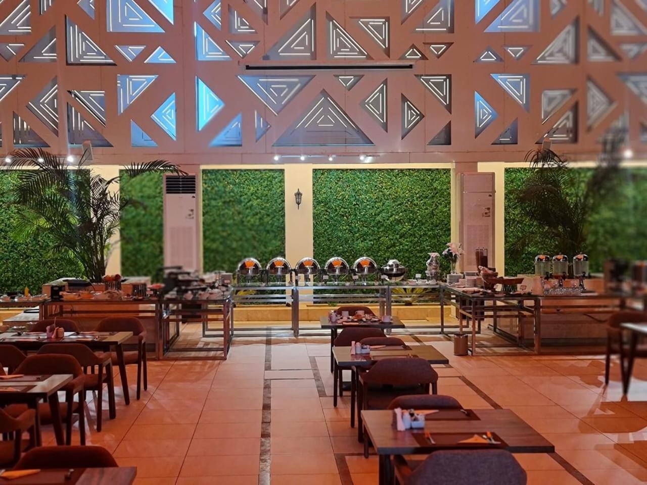 Sarwat Park Hotel Riyadh - Diplomatic Quarter Zewnętrze zdjęcie